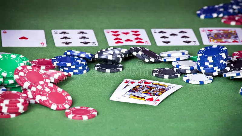 Cách chơi Poker 2 lá tại Kingfun - Bí quyết thành công 7 Poker 2 lá
